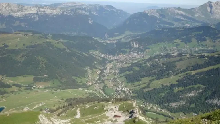 Les appartements La Clusaz Locations - Village vallée des Aravis l'été