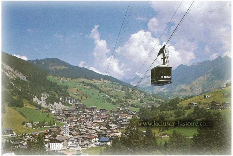 La Clusaz Locations - Photo ancienne la Clusaz remontée mécanique