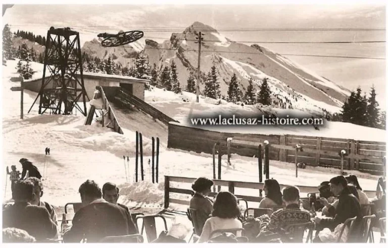 La Clusaz Locations - Photo ancienne la Clusaz les remontées mécaniques